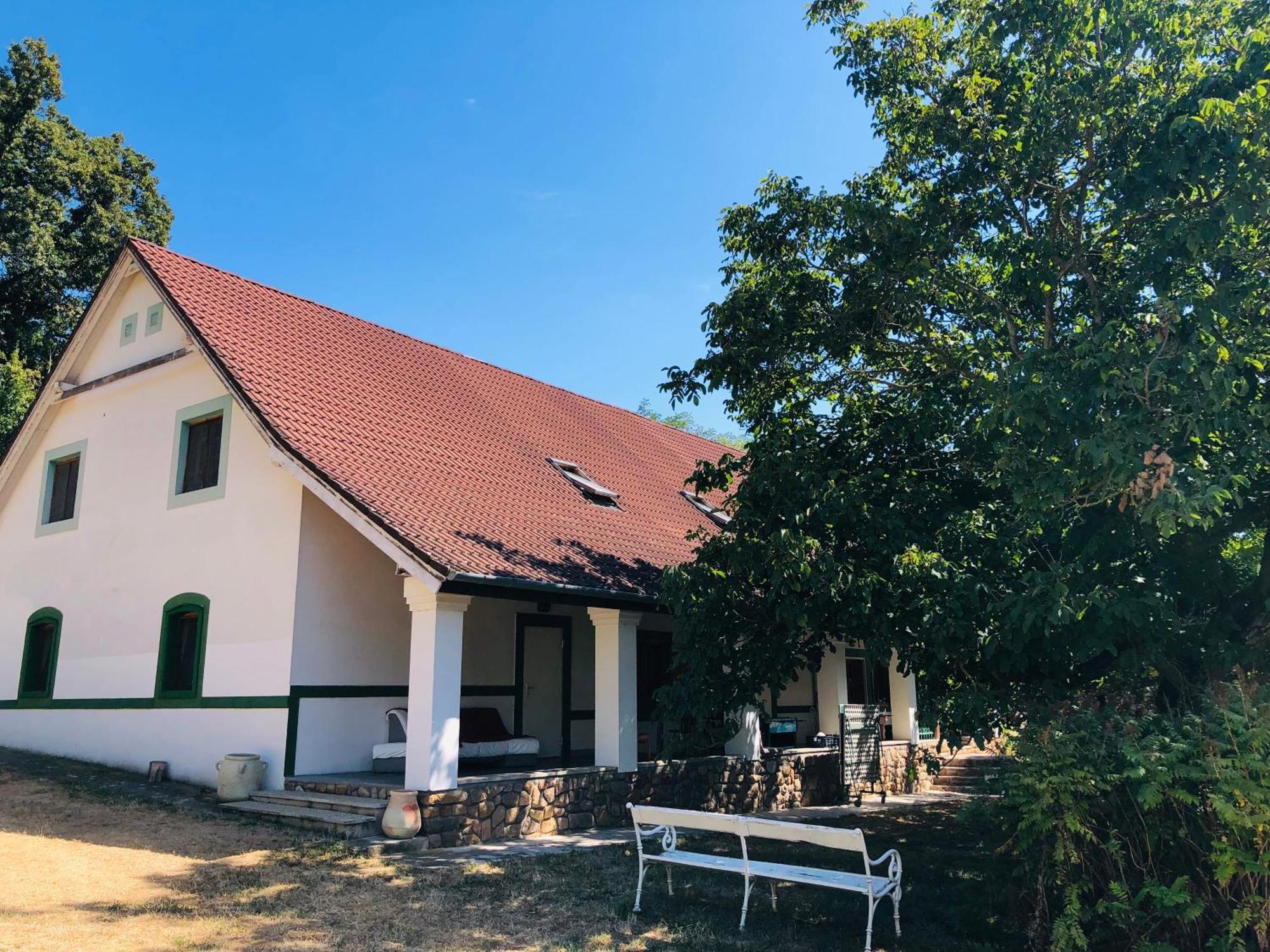Aligvar Vendeghaz Salfold Экстерьер фото